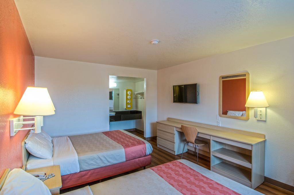 Premium Quadruple Room
